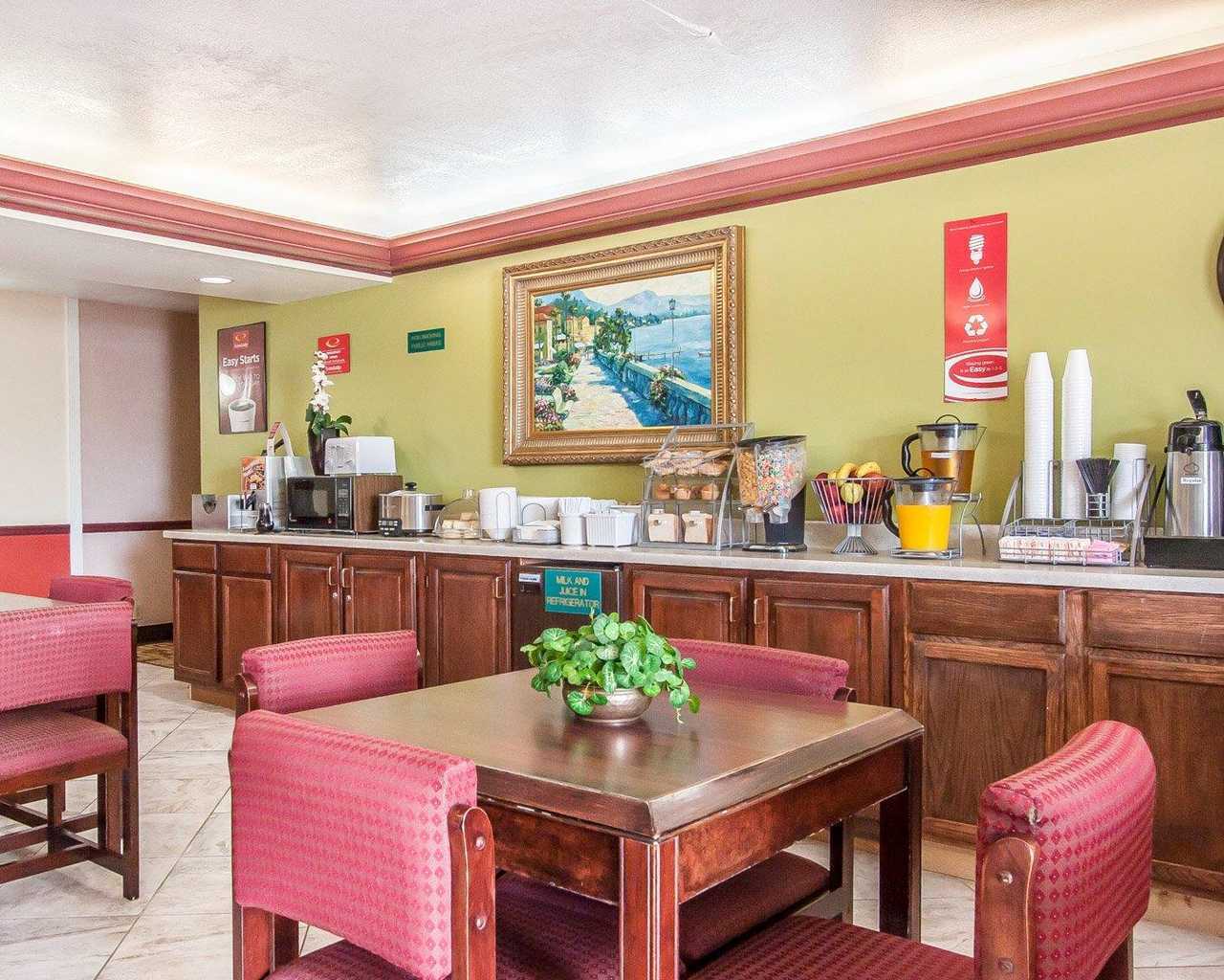 Econo Lodge Dexter Екстериор снимка